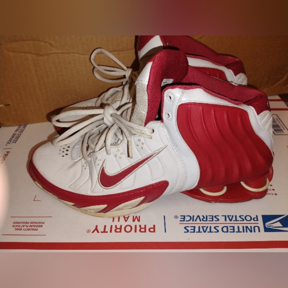 Vintage 05' Nike Shox